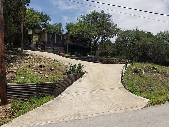 3rd image of 642 Contour Dr