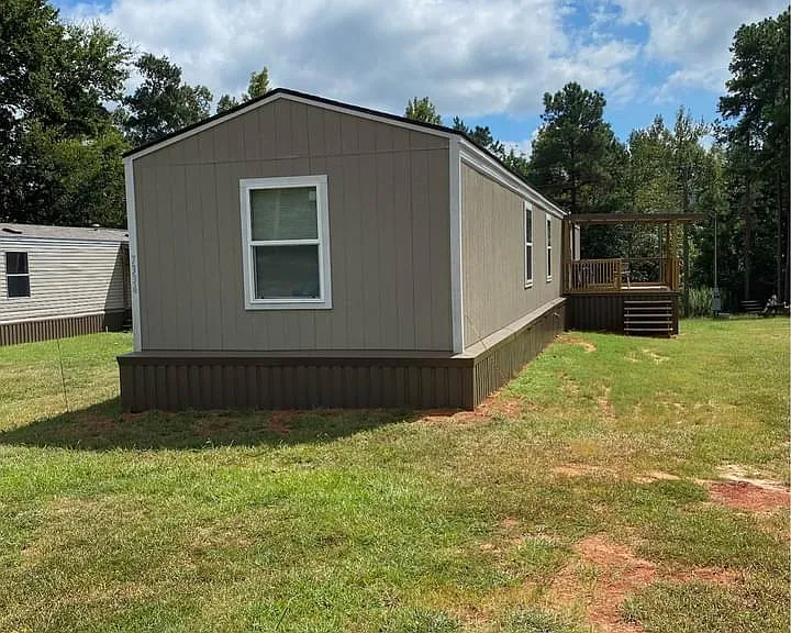 7338 E Highway 135 — Photo 18