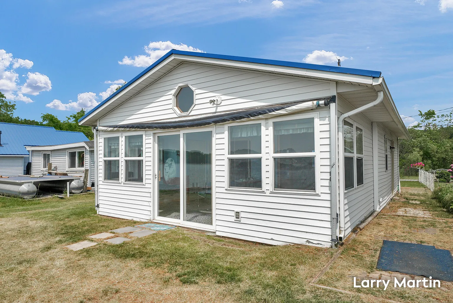 16389 Bass Lake Ave NE photo 1