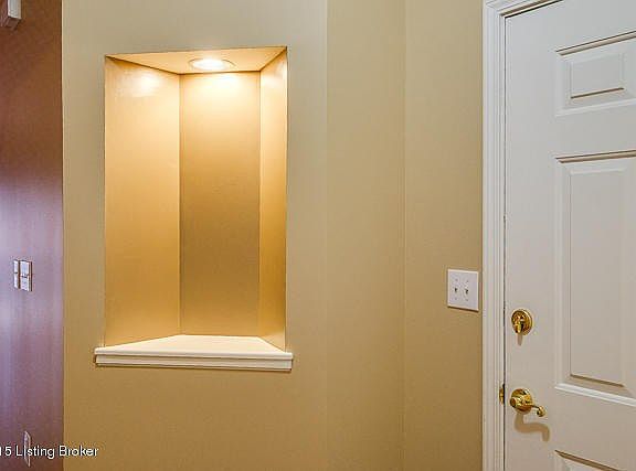 5121 Magdalen Square-1004