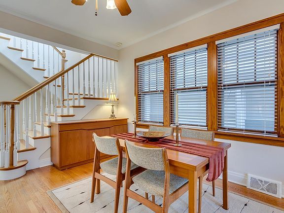 5th image of 2661 N Marshfield Ave
