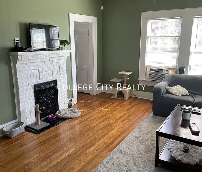 1631 3rd Ave — Photo 3