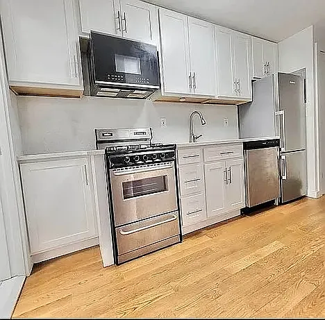 350 Greene Ave #1 — Photo 4