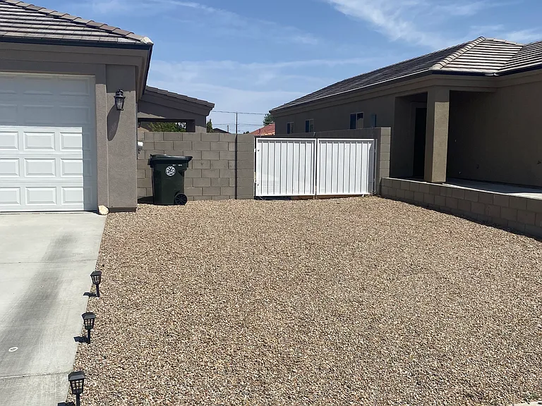 2619 Harrod Ave — Photo 2