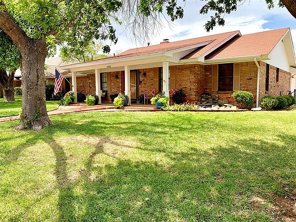 2nd image of 4302 Dee Ann Ct
