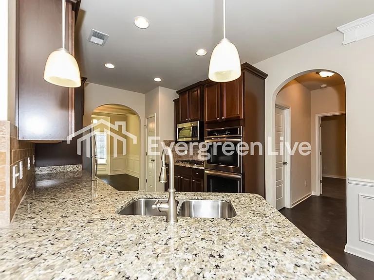 337 Grey Oaks Ct — Photo 4