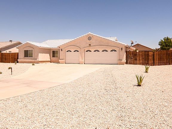 3rd image of 16185 Torrance Ln