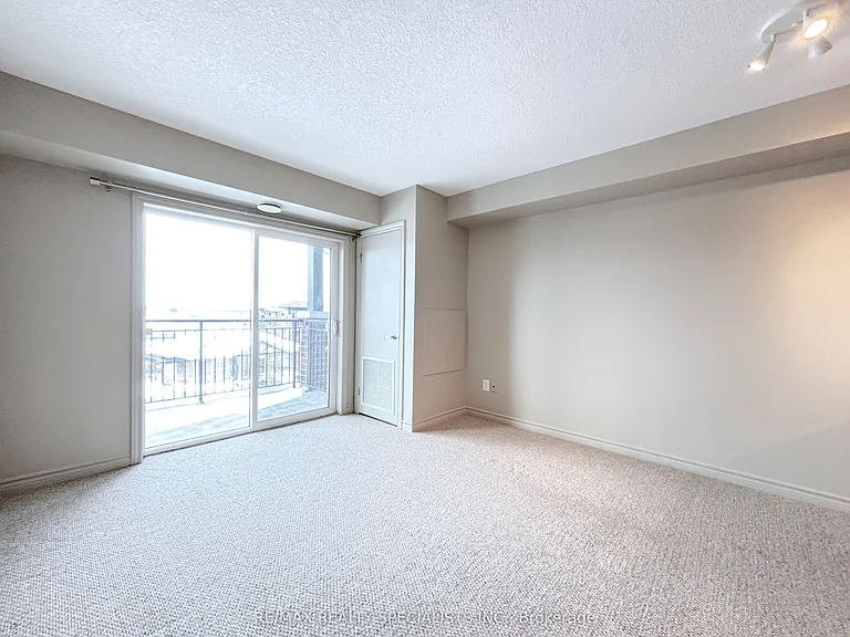 43 Goodwin Dr #404 — Photo 8