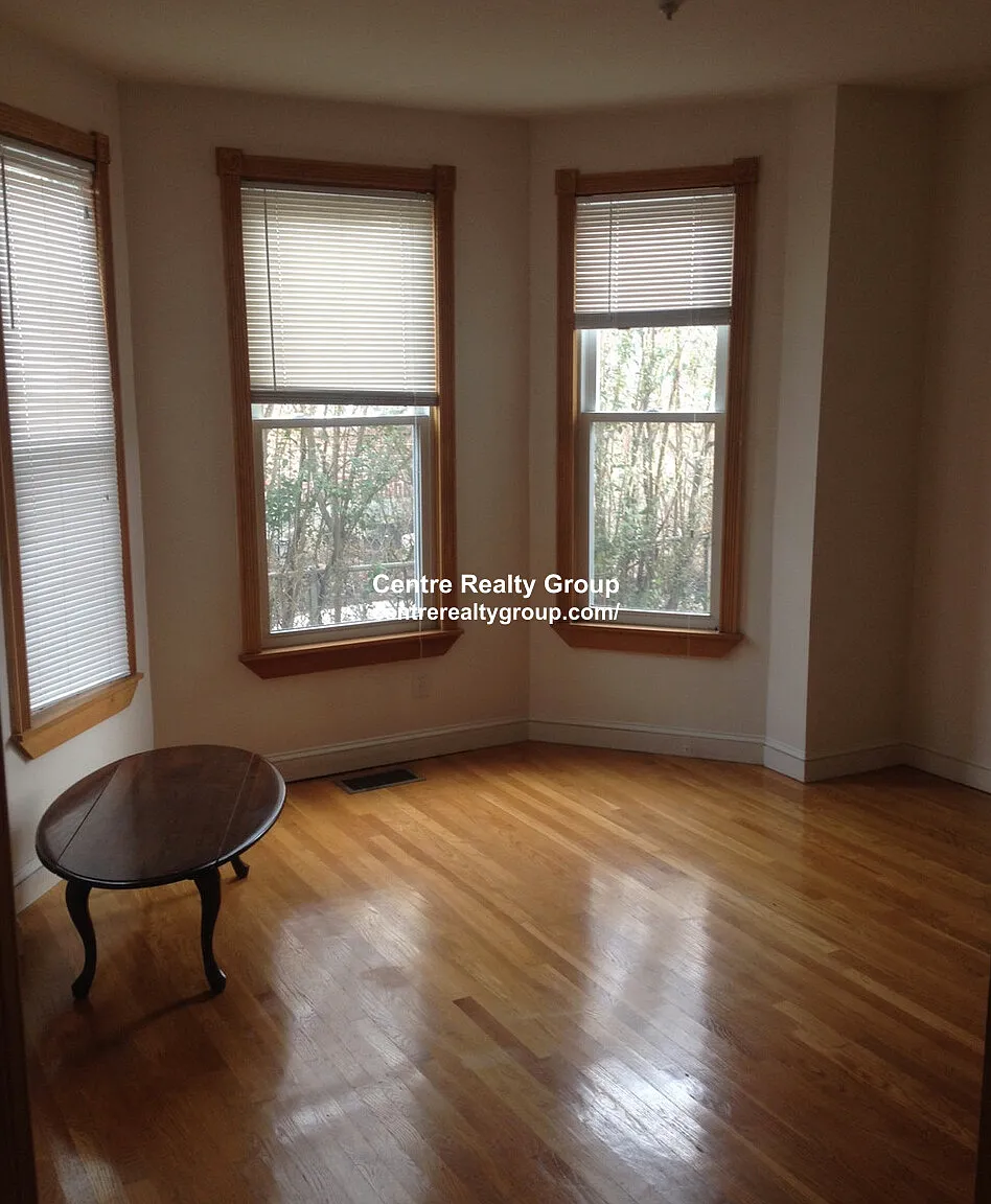 3 bed, 2.0 bath, $3,600 — Photo 4