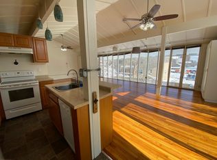 607 W University Ave APT 5, Champaign, IL 61820