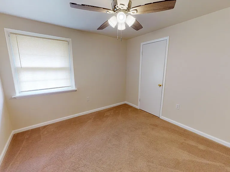 6103 Ronna Cir — Photo 18