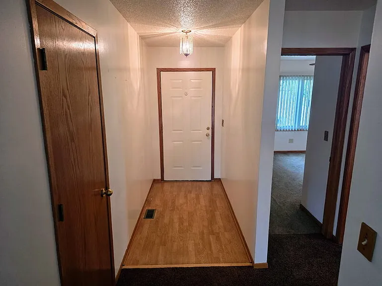 5310 Brookview Dr — Photo 13