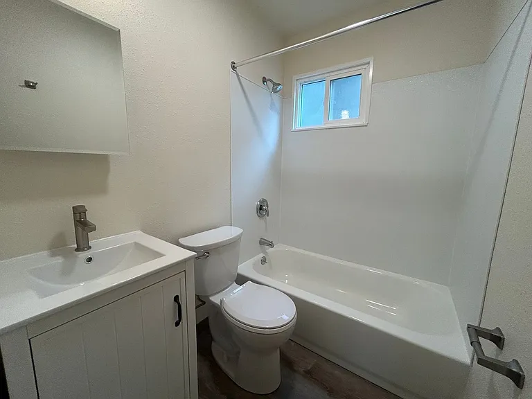 610 Stover St — Photo 10