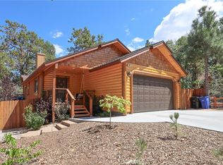 365 Santa Barbara Ave, Sugarloaf, CA 92386