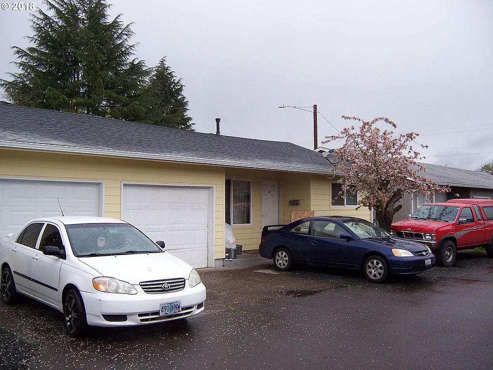 2nd image of 504 E 9th St