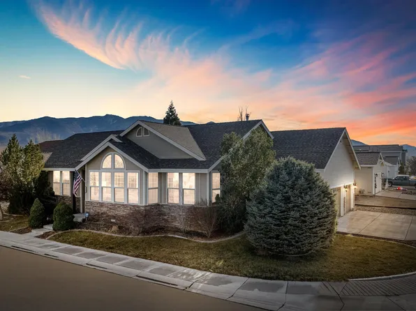 142 Northpointe Cir, Dayton, NV 89403