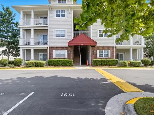 912 Southmoor Dr Unit 303, Virginia Beach, VA 23455