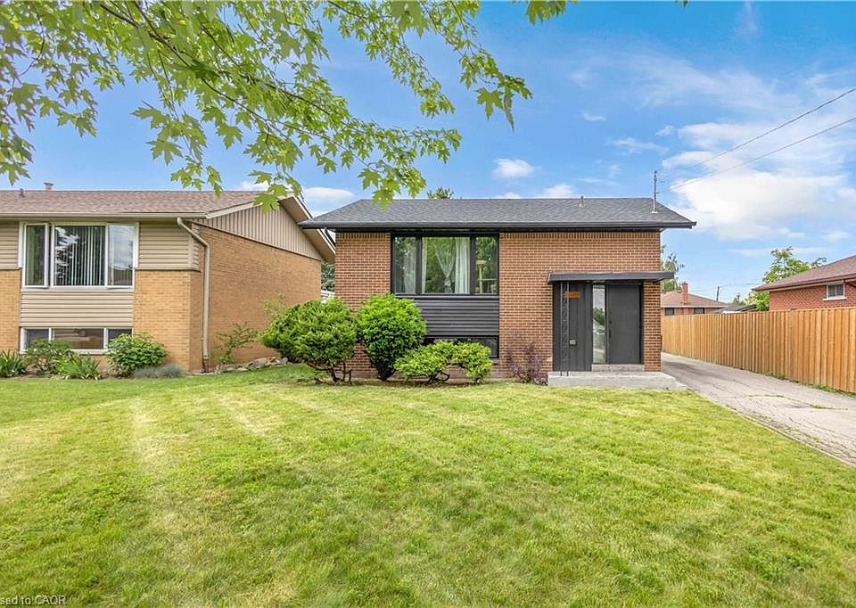 1st image of 253 Fernwood Cres