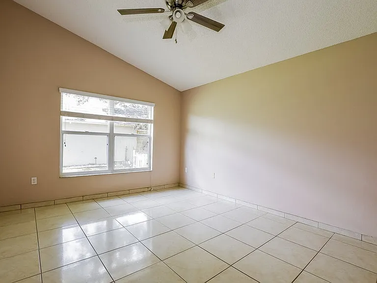 3237 Harpers Ferry Ct — Photo 5