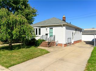 4247 Brookway Ln, Brooklyn, OH 44144