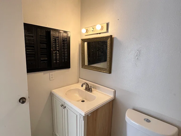 3105 Daytona Dr — Photo 2