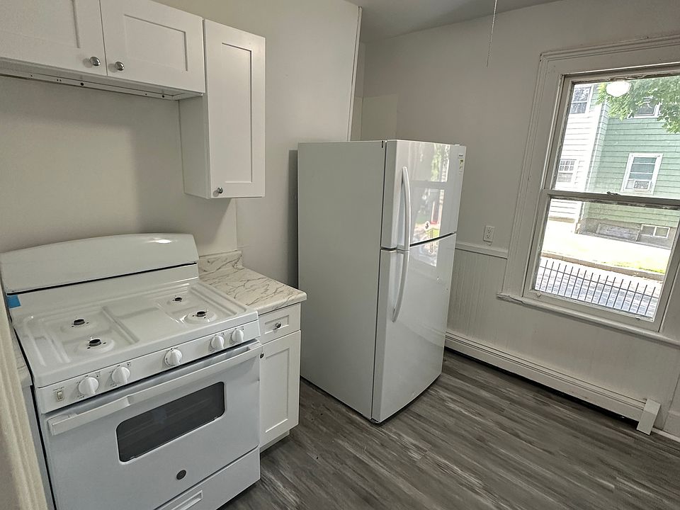 1st image of 93 Tremont St #1