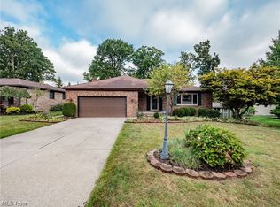 4681 Main Hill Dr, Seven Hills, OH 44131