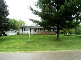5348 Allen Rd, Little Suamico, WI 54141