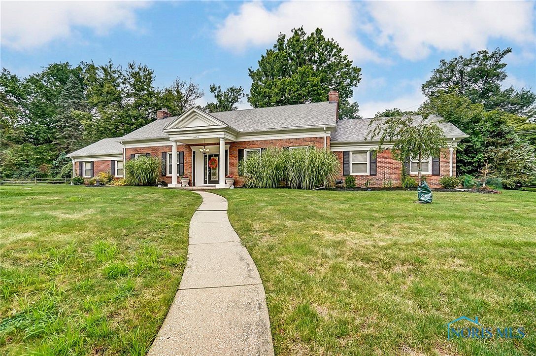 4654 Chapel Dr, Toledo, OH 43615 | Zillow