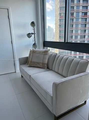 501 NE 31st St #1409 — Photo 7