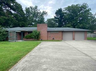 116 Woodridge, Terre Haute, IN 47803