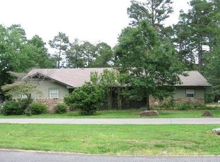 203 Snead Dr, Fairfield Bay, AR 72088