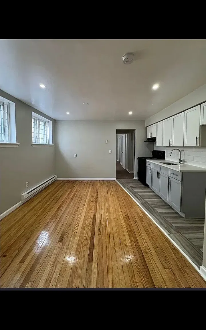 2 bed, $1,995 — Photo 4