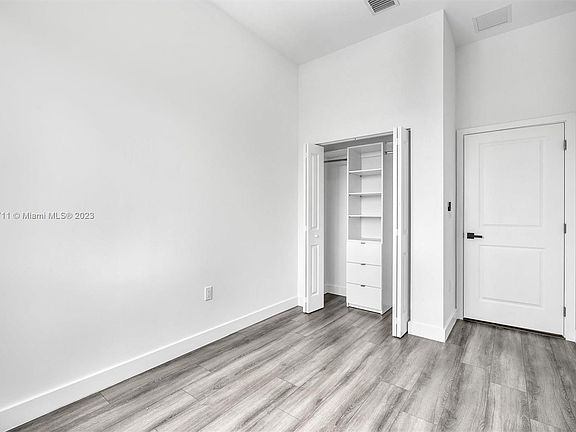 3rd image of 309 NW 7th Ct #1