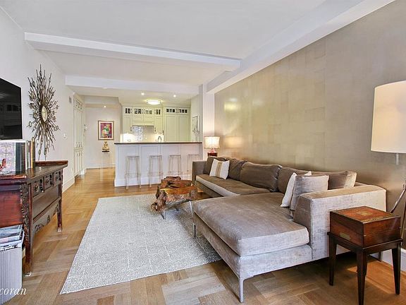 2nd image of 27 W 72nd St #310
