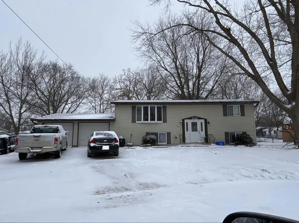 703 S Harrison Ave, Mason City, IA 50401