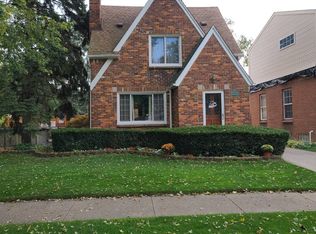15271 Regina Ave, Allen Park, MI