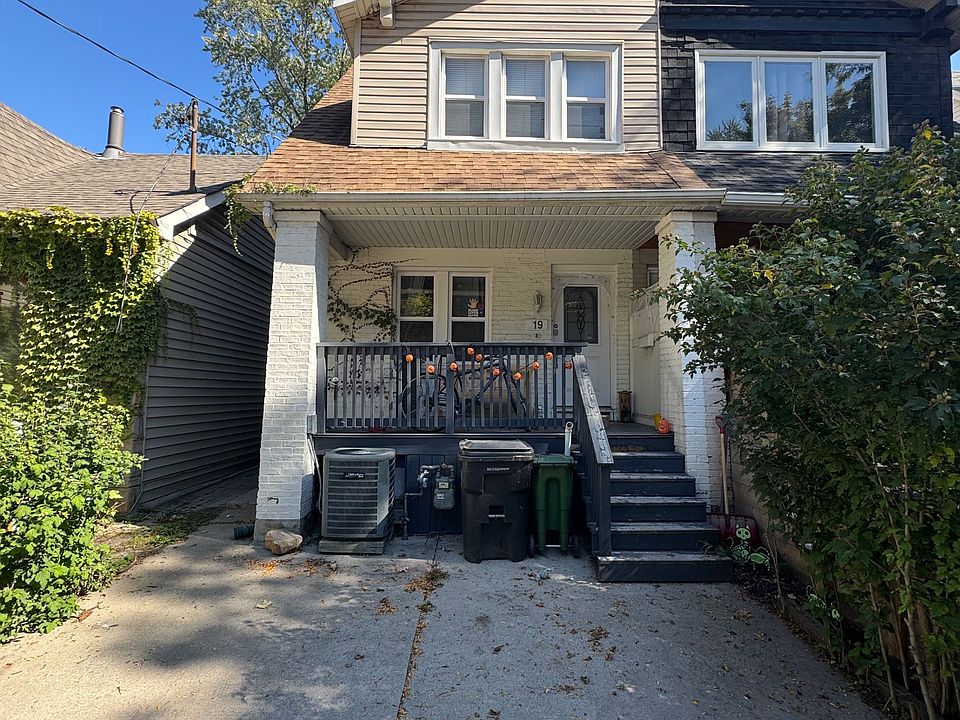 1st image of 19 Lewis St #2