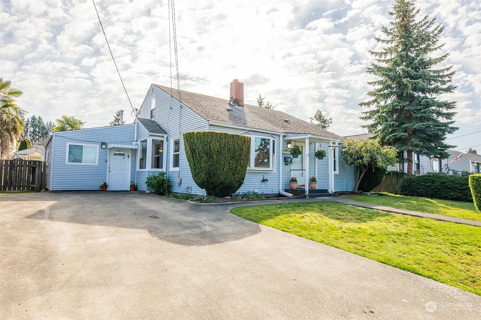 17308 33rd Avenue S photo 1
