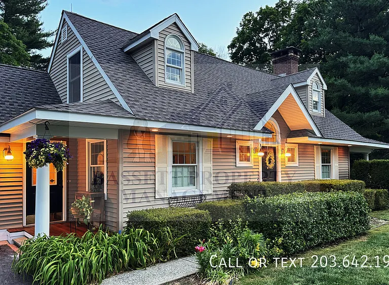 25 Glenbrook Dr — Photo 1