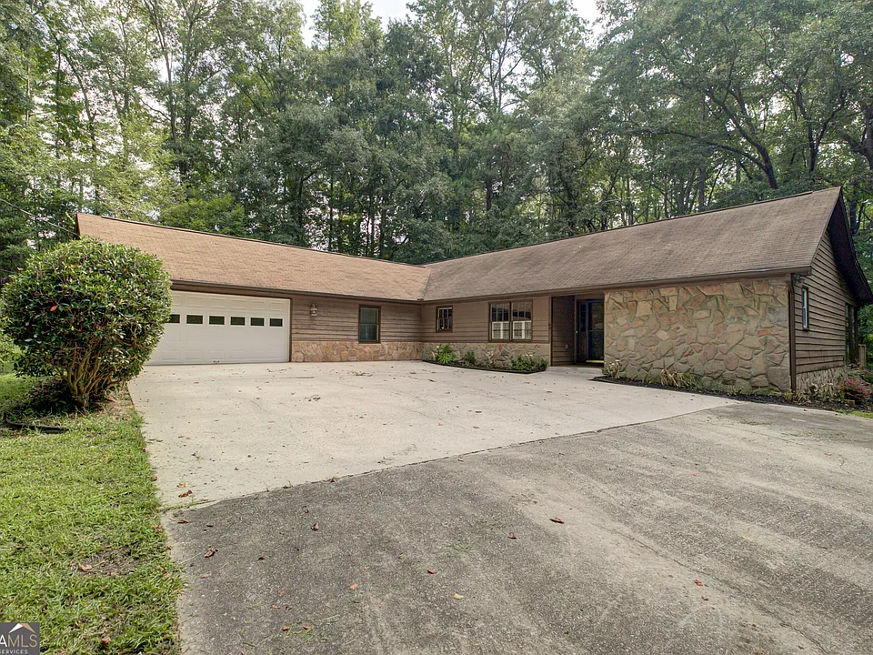 115 Westbourne Dr