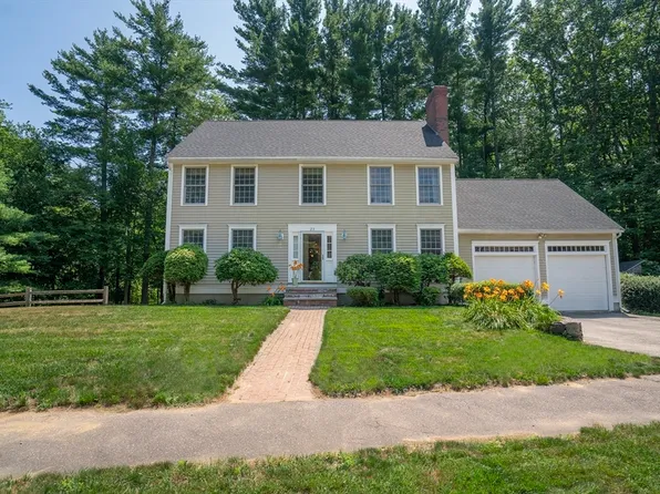 23 Willowdale Dr, Merrimac, MA 01860