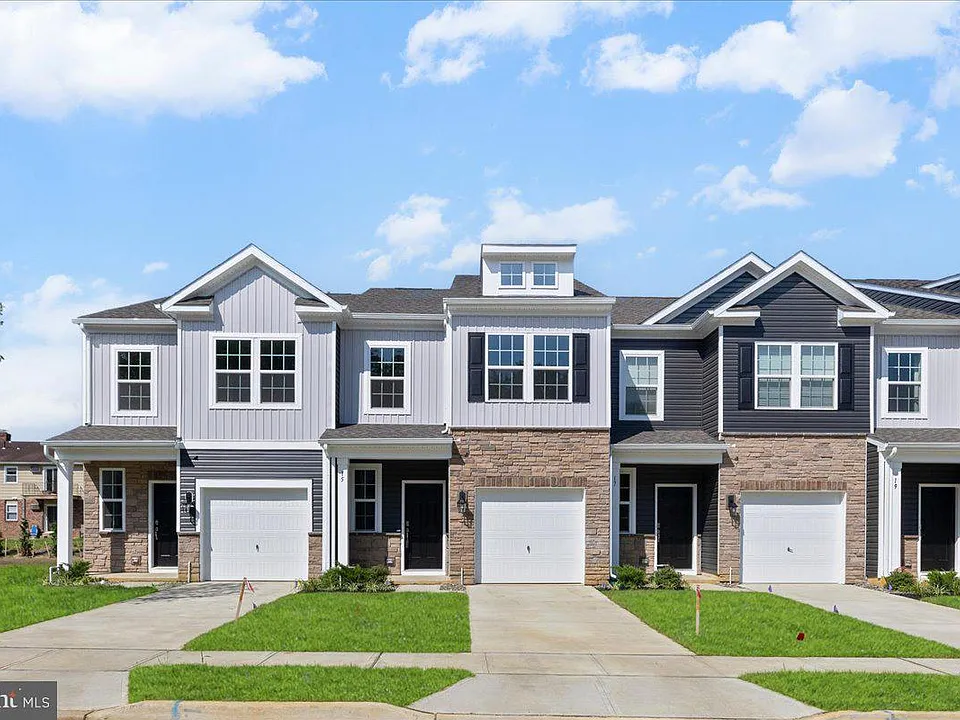 3 Whaler Dr