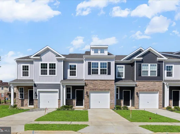 3 Whaler Dr, Runnemede, NJ 08078