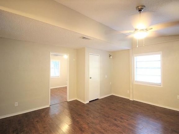4th image of 824 Grande Dr