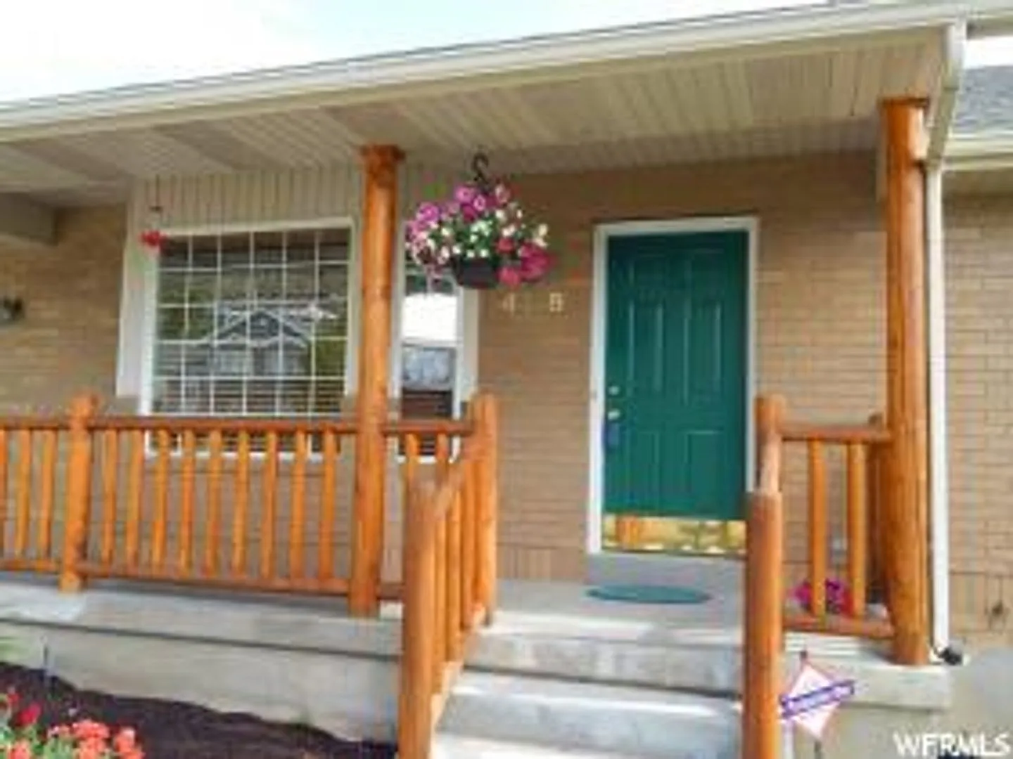 Beautiful Springville Heights home — Photo 3