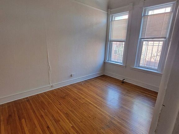 4th image of 1401 Gaylord St APT 1