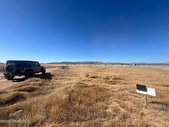 2nd image of 0A N Red Rock Rd