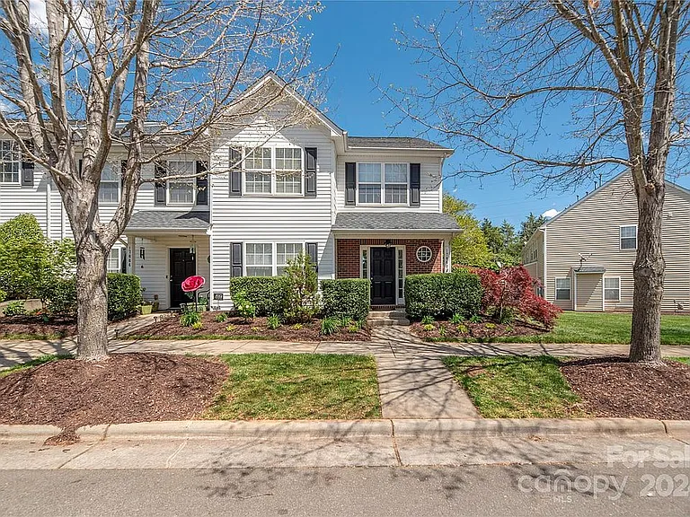 17660 Caldwell Track Dr — Photo 1