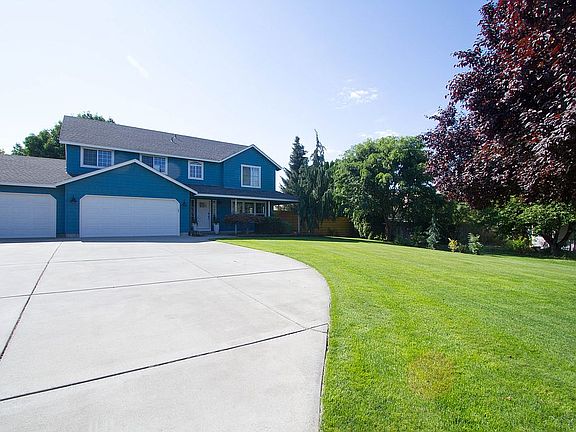2nd image of 4500 Mount Daniel Ct